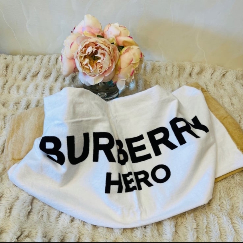 Burberry towel